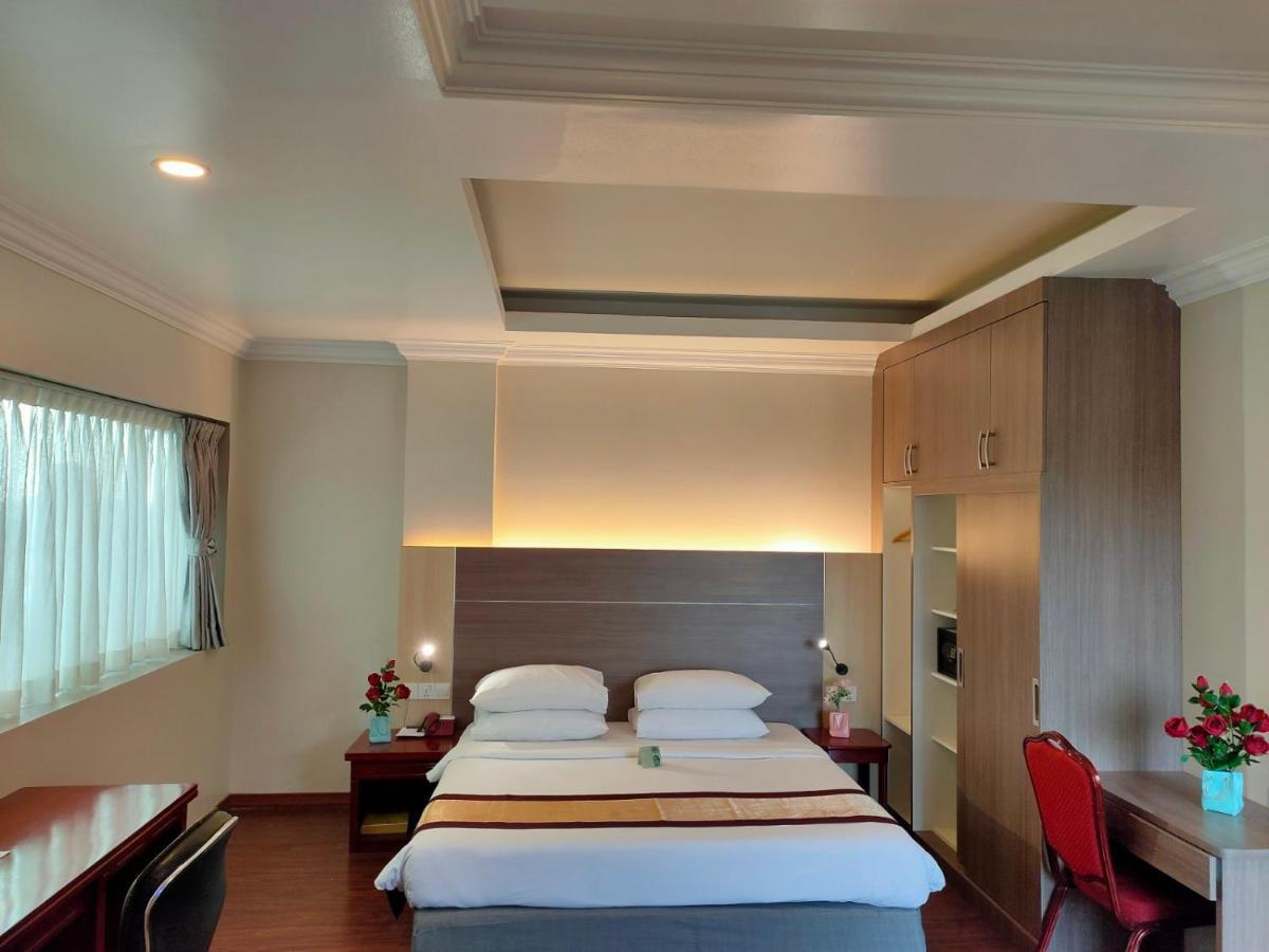 Hotel Grand United - Ahlone Branch Янгон Екстериор снимка