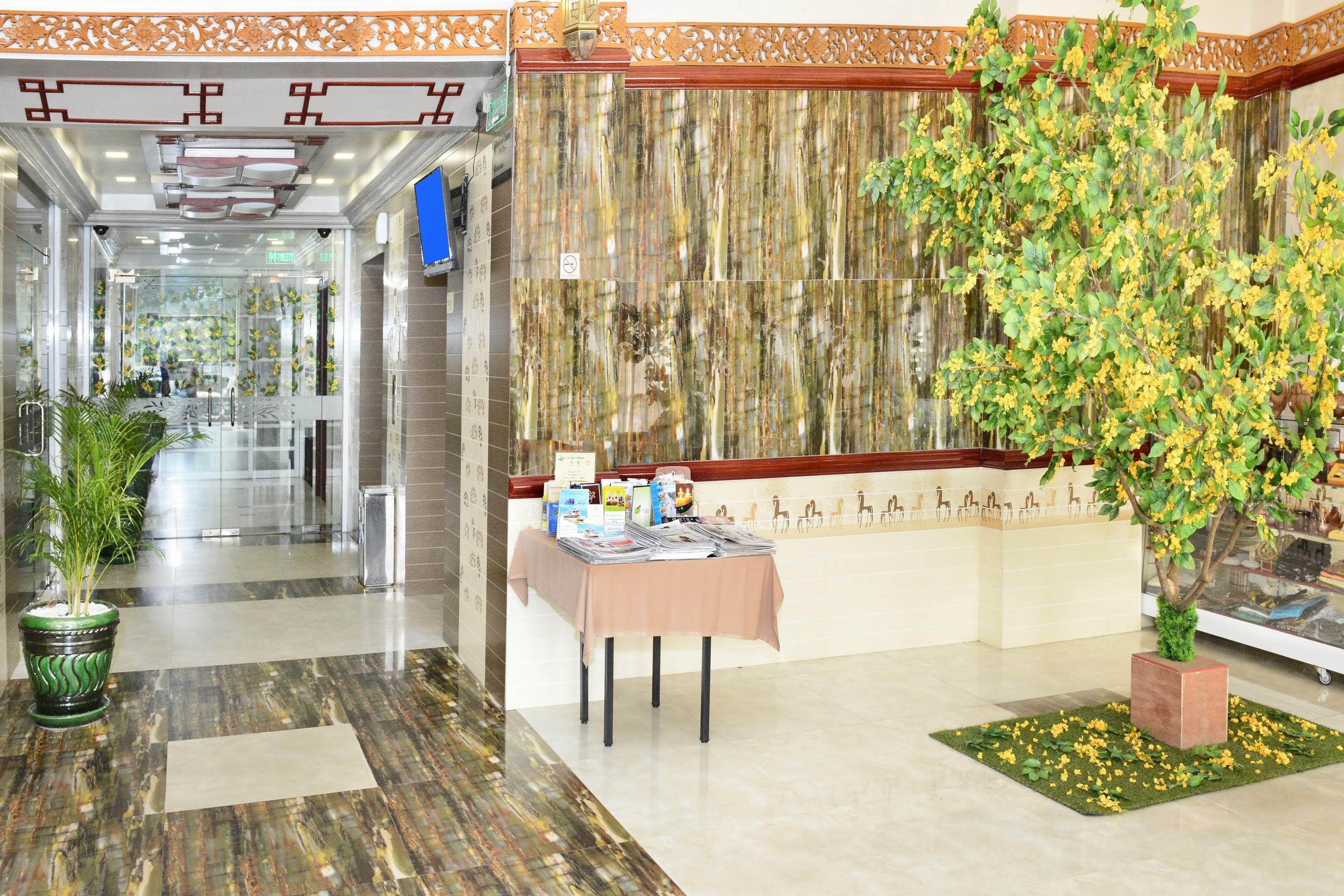 Hotel Grand United - Ahlone Branch Янгон Екстериор снимка